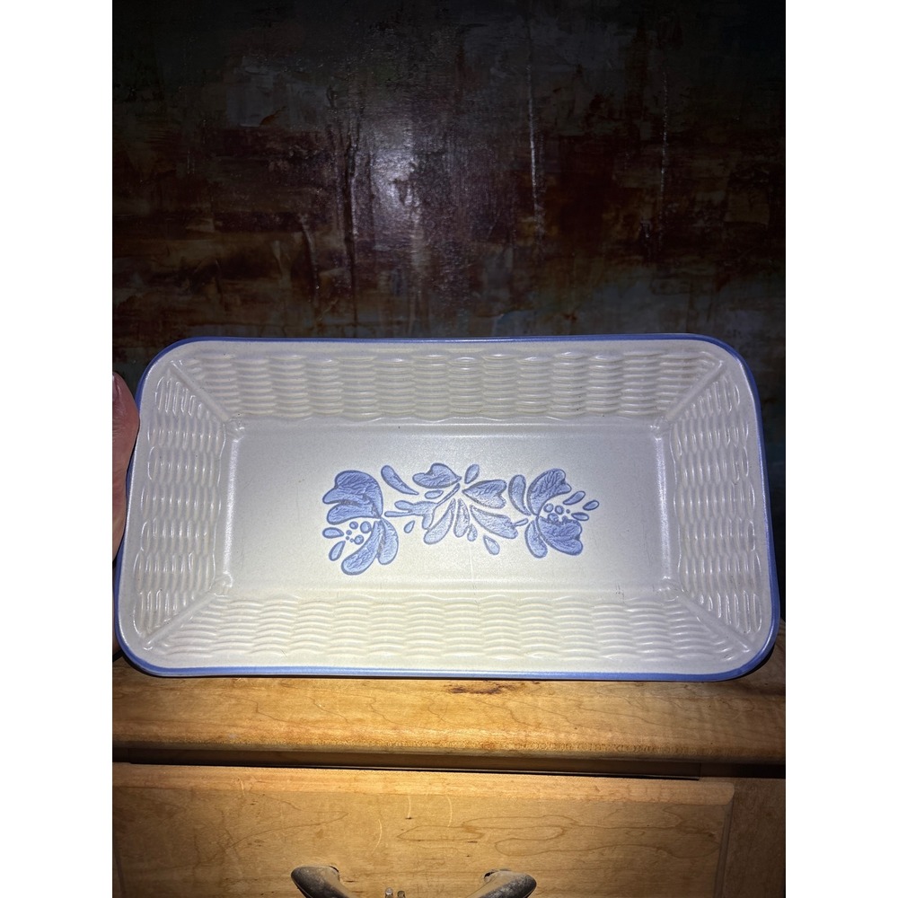 Pfaltzgraff Yorktowne Blue Floral Basketweave Cracker Tray Rectangular Stoneware